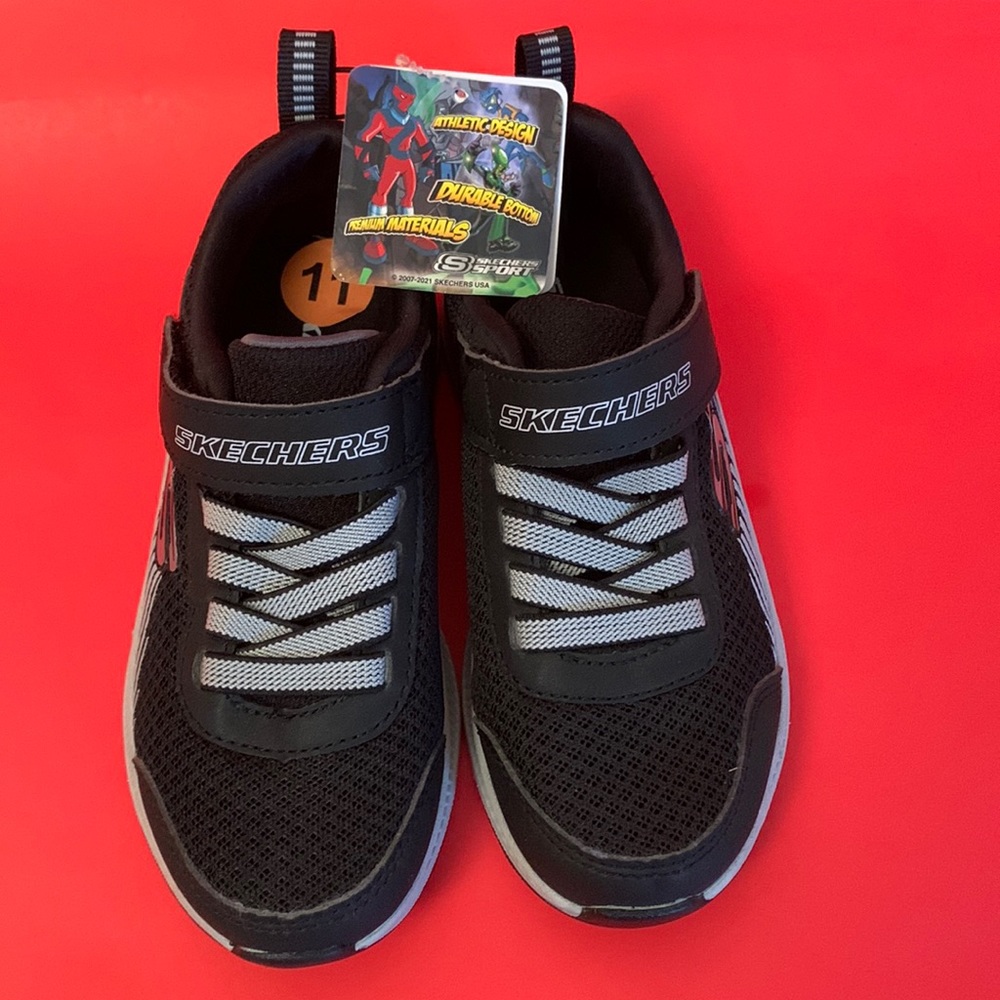 Skechers Sport Black & Gray Sneakers Boys Size 11
